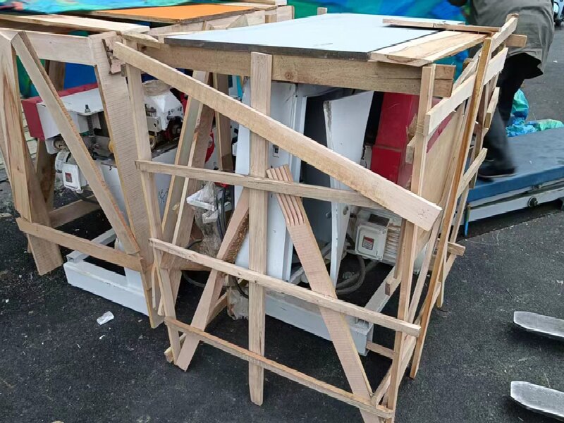 武漢至新?lián)釁^物流公司